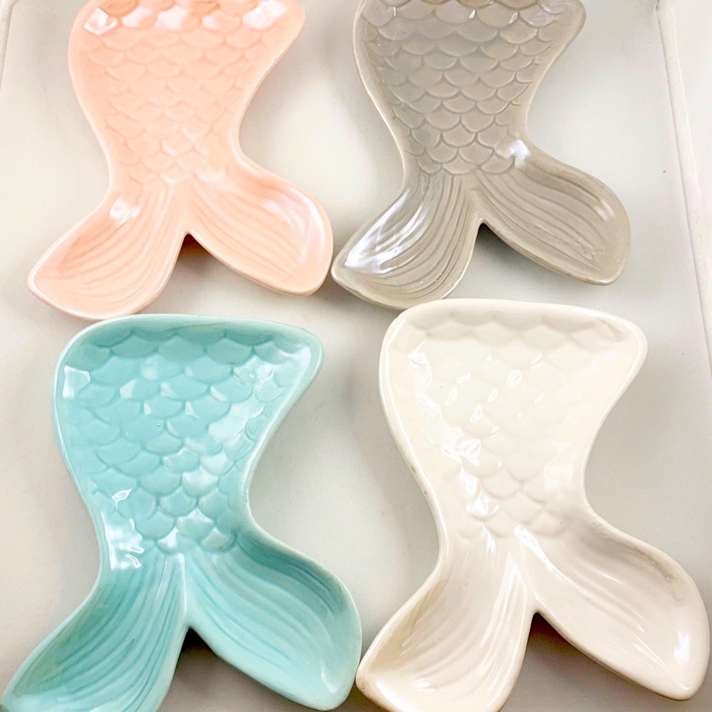 Pearlized Ceramic Mermaid Tail Decor Dish - Picture 4 of 6